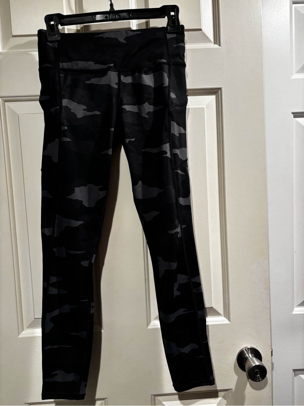 Athleta Camo 7/8 leggings